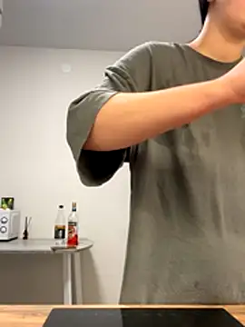 AlishaOfThorns online show from December 20, 1:04 pm