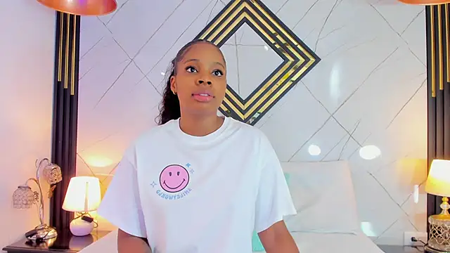 EmilyDiaaz online show from September 9, 12:05 pm