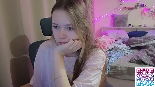 boozekirs  online show from February 13, 2:35 am