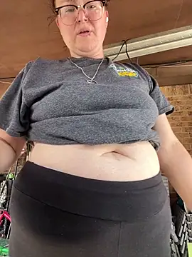 HTXBELLE online show from February 20, 7:15 pm