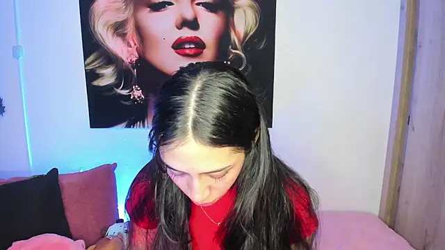 TANIA 06 online show from November 7, 1:28 pm