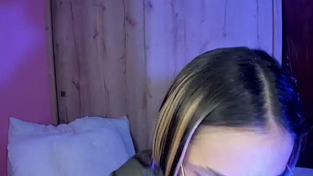 TANIA 06 online show from May 21, 1:20 pm