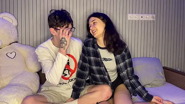 baby lesi online show from March 13, 6:53 pm