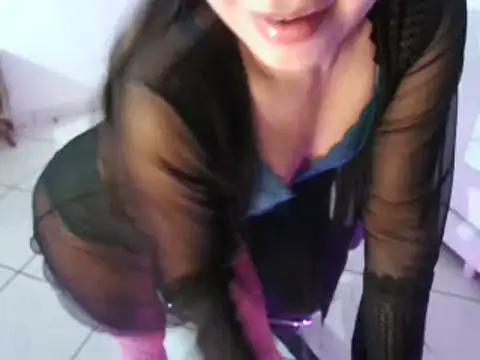 visualprivileged online show from October 16, 10:12 pm