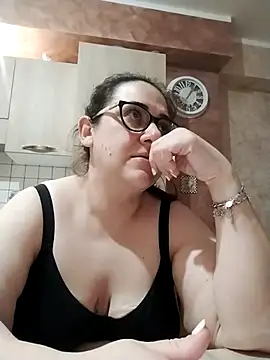 Dolcecurvy online show from March 30, 11:04 pm