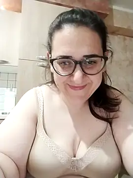 Dolcecurvy online show from April 8, 9:17 pm