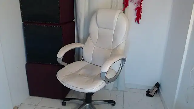 Mature 2025 online show from January 9, 7:07 pm