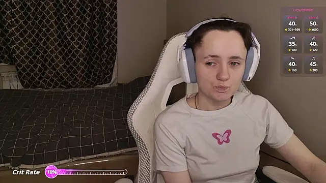 Luna Loveee online show from February 13, 4:25 am