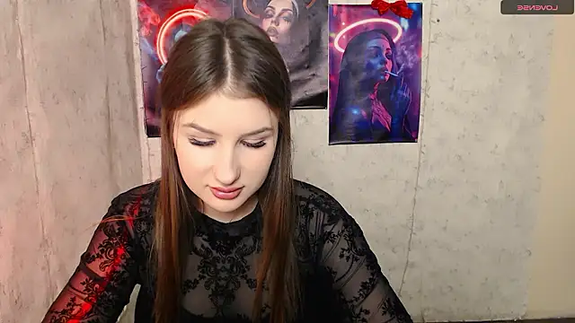  MiaAngell online show from January 6, 6:11 pm