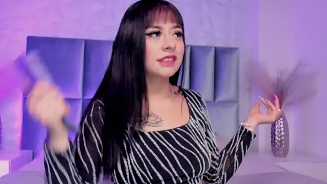 Selene bennet online show from April 1, 3:51 am