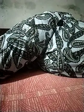 Snapshot of sharnjit299 chatting on October 16, 4:53 pm sharnjit299 online show from October 16, 4:53 pm