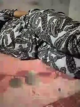 Snapshot of sharnjit299 chatting on October 31, 5:06 pm sharnjit299 online show from October 31, 5:06 pm