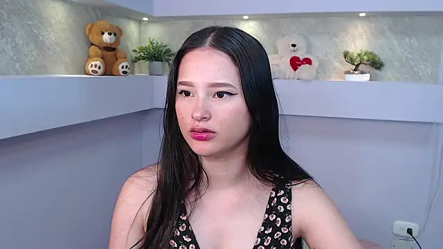 Snapshot of JasmineBella0 chatting on September 13, 9:34 pm JasmineBella0 online show from September 13, 9:34 pm