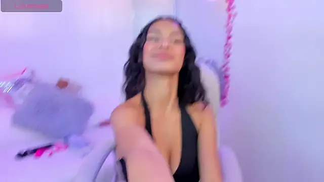 Anniie  Evans online show from March 20, 6:57 pm