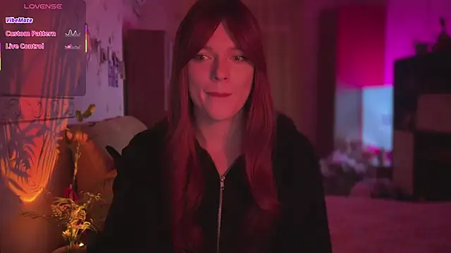 CherryRed Girl online show from February 15, 9:03 pm