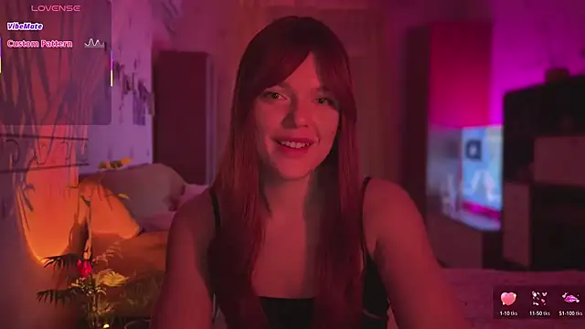 CherryRed Girl online show from April 5, 10:20 pm