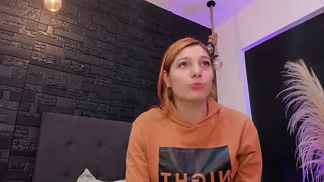 Maite Smith  online show from November 6, 1:17 pm