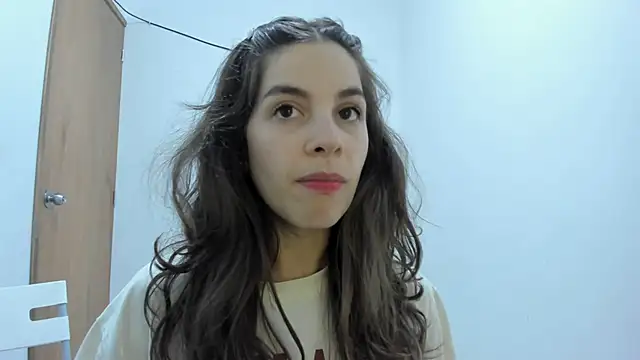 jessyegoldenn online show from April 9, 12:24 am