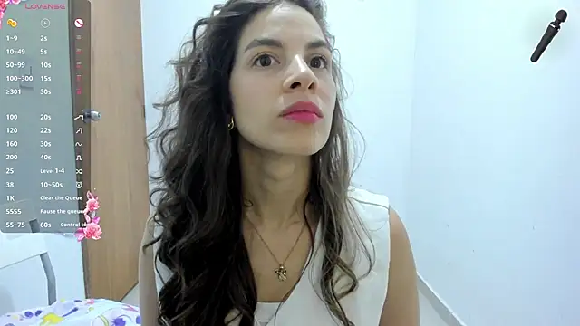 jessyegoldenn online show from April 12, 11:06 pm