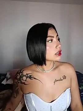 Kylie brazt online show from February 8, 10:01 pm