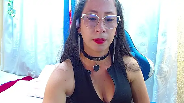 Gia leinn online show from March 21, 8:47 pm