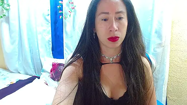 Gia leinn online show from November 29, 9:52 pm