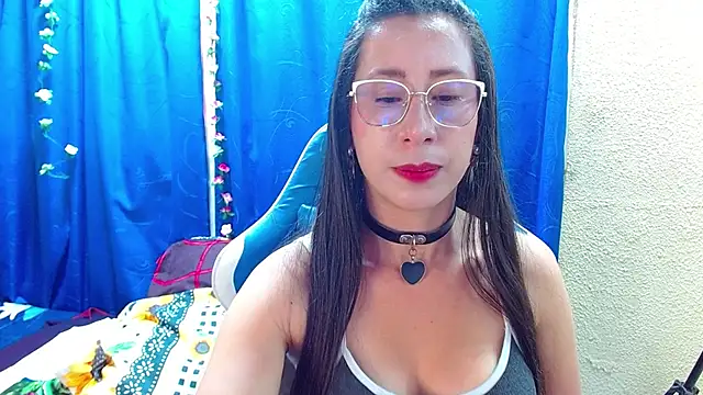 Gia leinn online show from April 13, 9:26 pm