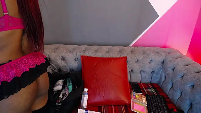 Agata Grubisic online show from February 14, 3:30 am