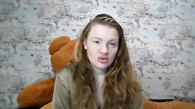 Eveline May online show from November 7, 8:03 pm