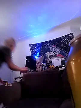 Foxxyhoneypott online show from April 23, 11:39 am