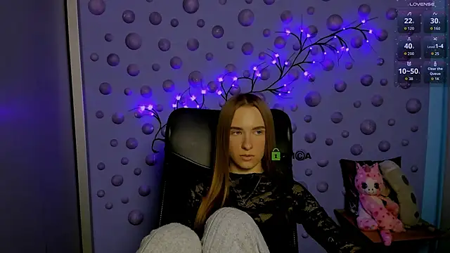 doll vey online show from January 12, 9:20 pm