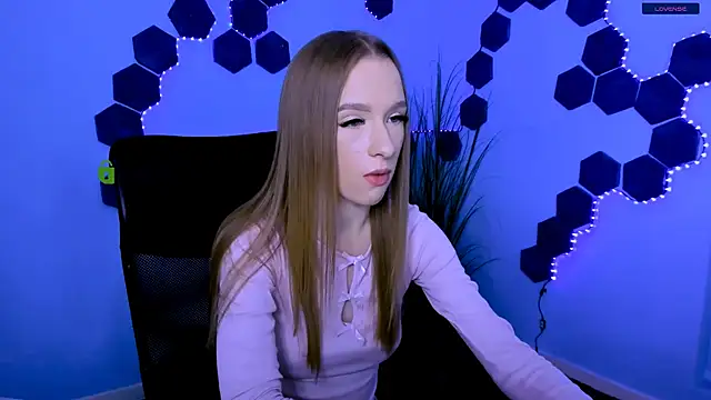 doll vey online show from April 9, 9:15 am