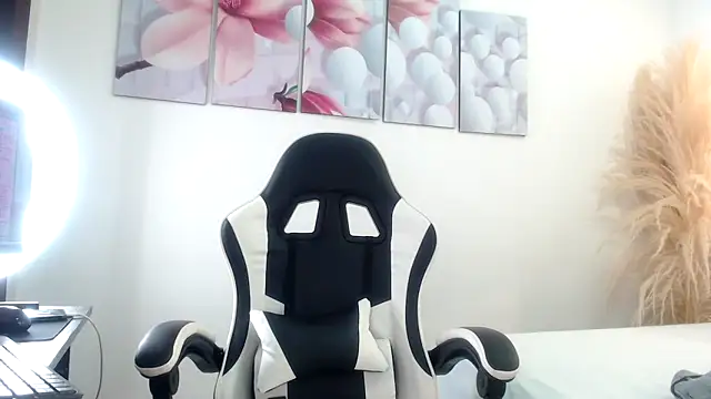 Allison greey online show from December 17, 7:51 pm