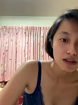 ladypaggy online show from March 1, 5:45 pm