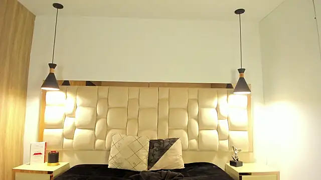 Qeen blackk online show from February 5, 9:40 pm