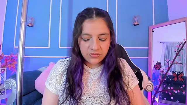 TaraTaylorr online show from March 31, 3:17 am