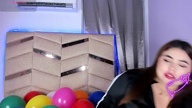 MadissonLee   online show from March 10, 8:46 pm