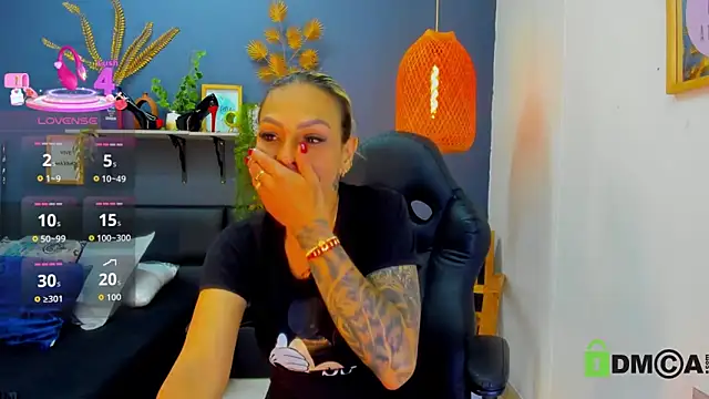 yessila parker online show from April 17, 8:49 am