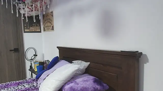  mollycrystal online show from February 13, 8:38 am