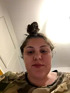 Layla- online show from September 15, 11:23 pm