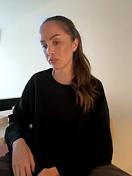 Snapshot of Beverly_Hilll chatting on September 19, 1:10 pm Beverly Hilll online show from September 19, 1:10 pm