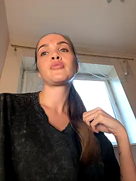 Snapshot of Beverly_Hilll chatting on October 8, 1:59 pm Beverly Hilll online show from October 8, 1:59 pm