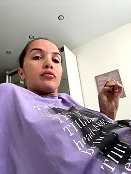 Snapshot of Beverly_Hilll chatting on September 14, 2:04 pm Beverly Hilll online show from September 14, 2:04 pm