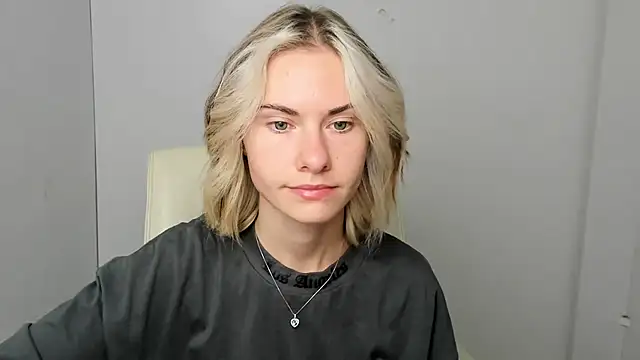 Fiona Night online show from September 15, 5:27 am