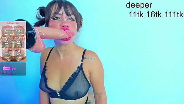 Maye U online show from April 11, 1:04 pm