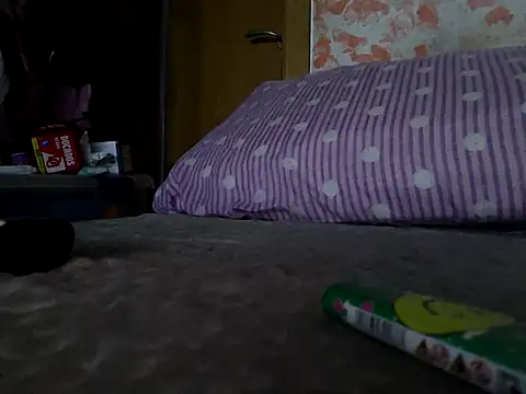 parejade225xh online show from April 18, 9:37 pm