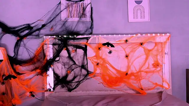 Emily Castillo 1 online show from October 8, 5:01 am