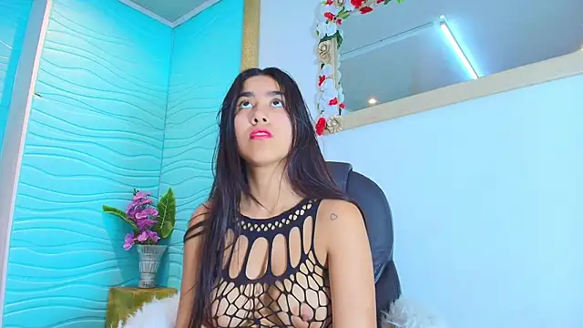 Mia Montess online show from November 18, 7:48 pm