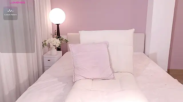 honey113 online show from April 11, 12:53 pm