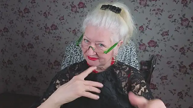 Maya Mayflower online show from January 11, 3:55 am